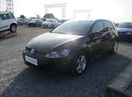 Volkswagen - Golf