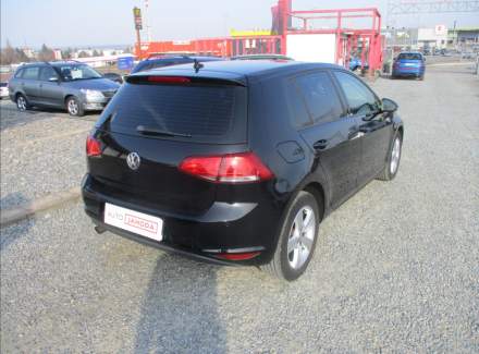Volkswagen - Golf