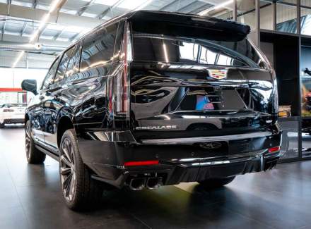 Cadillac - Escalade