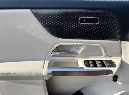 Mercedes-Benz - GLB