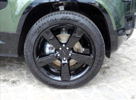 Land Rover - Defender