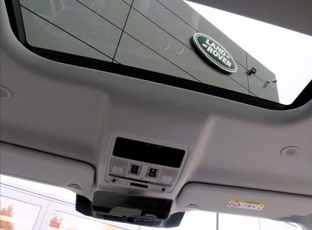 Land Rover - Defender