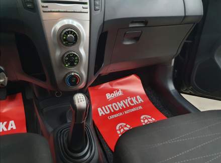 Toyota - Yaris