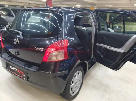 Toyota - Yaris
