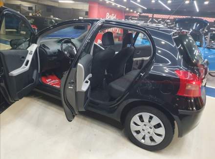 Toyota - Yaris