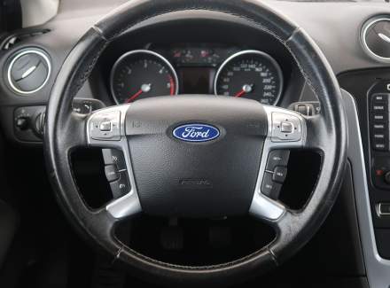 Ford - Mondeo