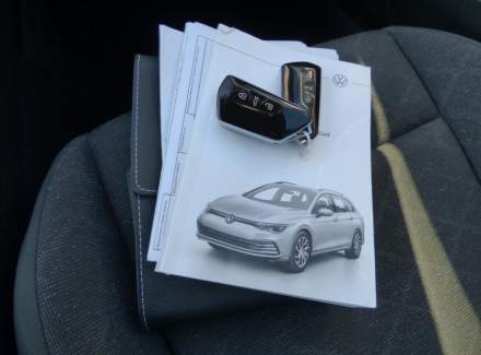 Volkswagen - Golf