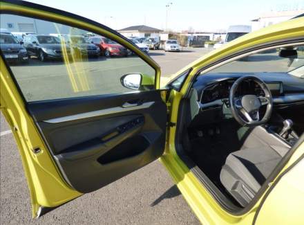 Volkswagen - Golf