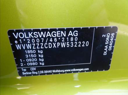Volkswagen - Golf