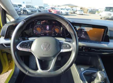 Volkswagen - Golf