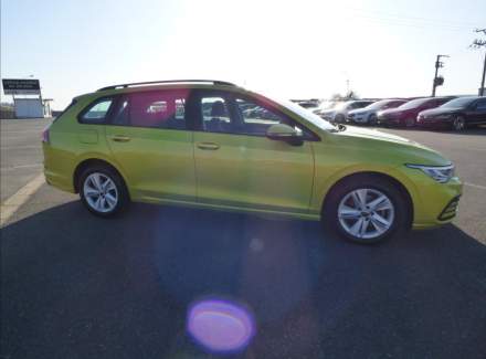 Volkswagen - Golf