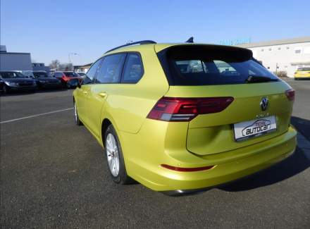 Volkswagen - Golf