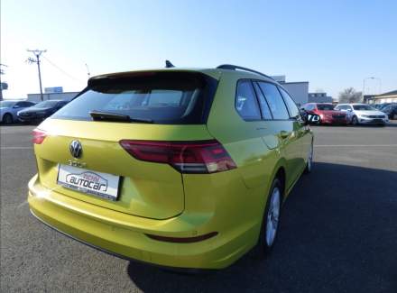 Volkswagen - Golf