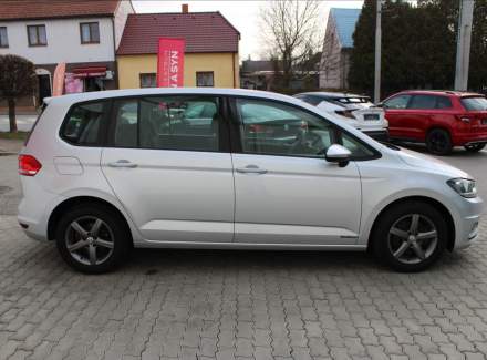 Volkswagen - Touran