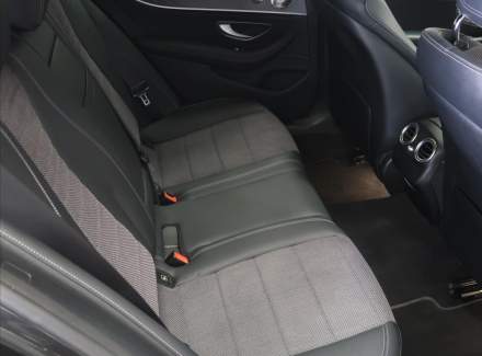 Mercedes-Benz - E-class