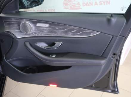 Mercedes-Benz - E-class