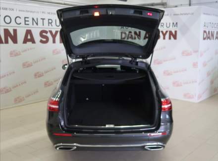 Mercedes-Benz - E-class