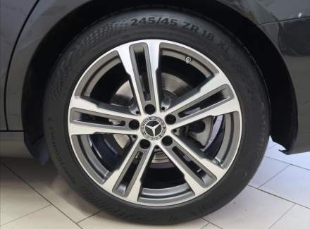 Mercedes-Benz - E-class