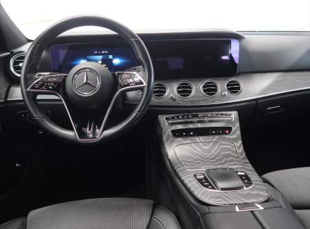 Mercedes-Benz - E-class