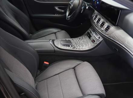 Mercedes-Benz - E-class