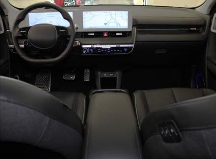 Hyundai - IONIQ 5