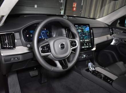 Volvo - XC90