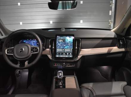Volvo - XC90