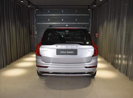 Volvo - XC90