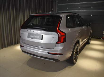 Volvo - XC90
