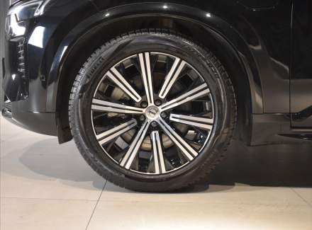 Volvo - XC90
