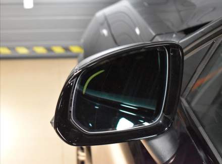 Volvo - XC90