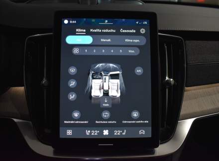 Volvo - XC90