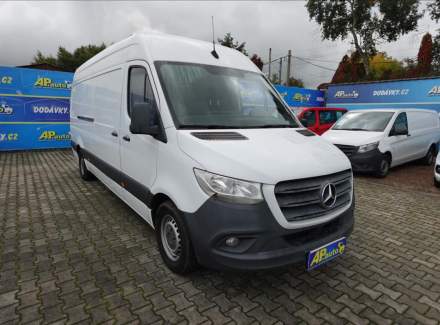 Mercedes-Benz - Sprinter