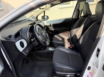 Toyota - Yaris