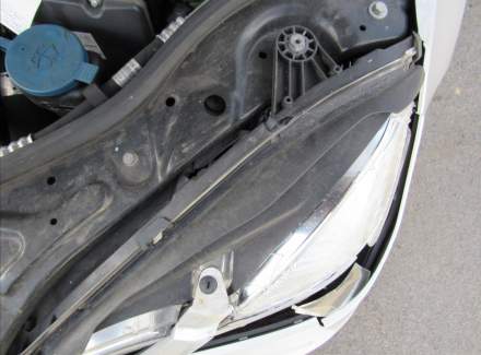 Mercedes-Benz - E-class