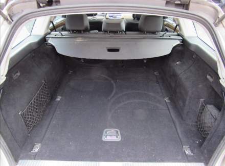 Mercedes-Benz - E-class