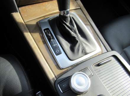 Mercedes-Benz - E-class