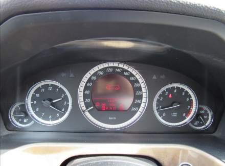 Mercedes-Benz - E-class