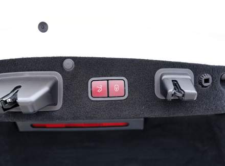 Mercedes-Benz - S-class