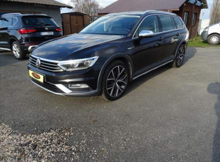 Volkswagen - Passat