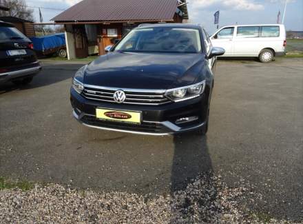 Volkswagen - Passat