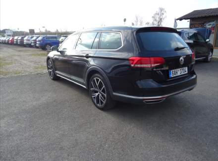 Volkswagen - Passat