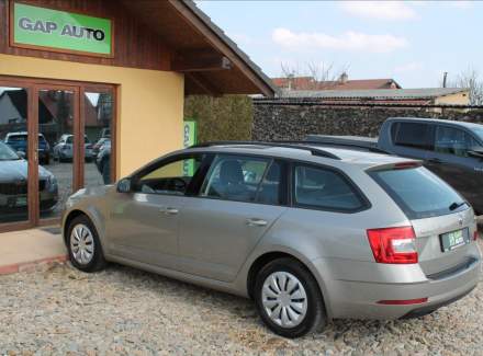 Škoda - Octavia