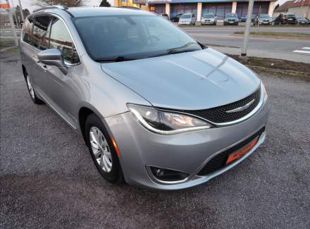 Chrysler - Pacifica