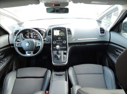 Renault - Scenic