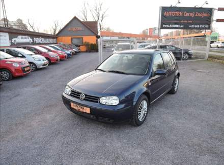 Volkswagen - Golf