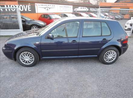 Volkswagen - Golf