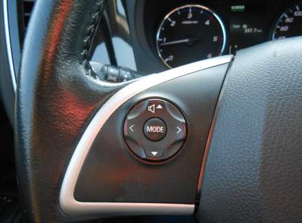 Mitsubishi - Outlander