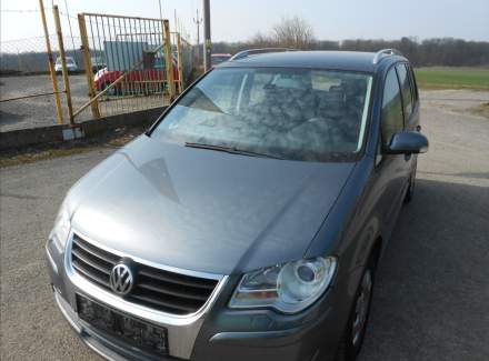 Volkswagen - Touran