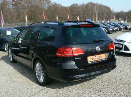 Volkswagen - Passat